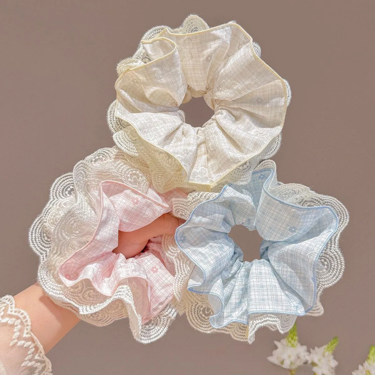 Vintage Plaid Ruffle Scrunchie for Women – Lace Trimmed Low Ponytail Hair Tie, Elegant Premium Hair Accessories with Sophisticated Floral Lace Detail